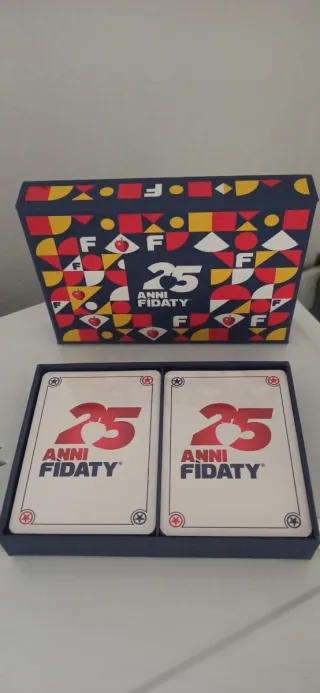 Carte da gioco, 25 Anni Fidaty Y2K
