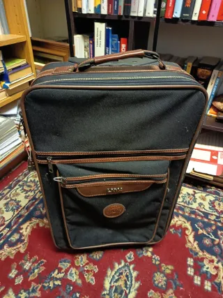 Valigia trolley morbida nera e marrone