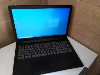 Lenovo 145 PC Portatile i5 ram 8gb ssd 256 15.6"