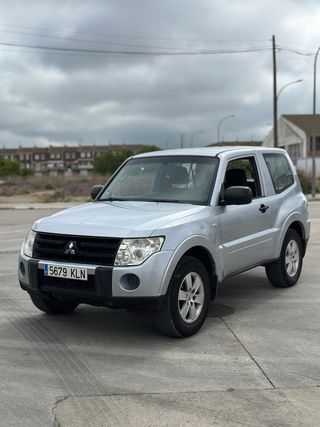 Mitsubishi Montero 2007
