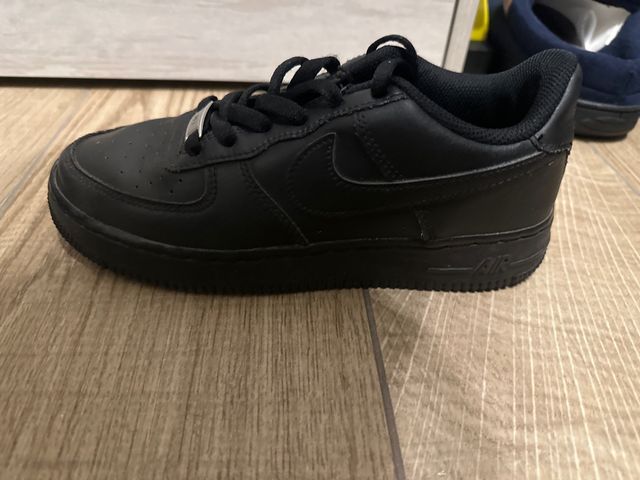 Nike Air Force 1 Negras
