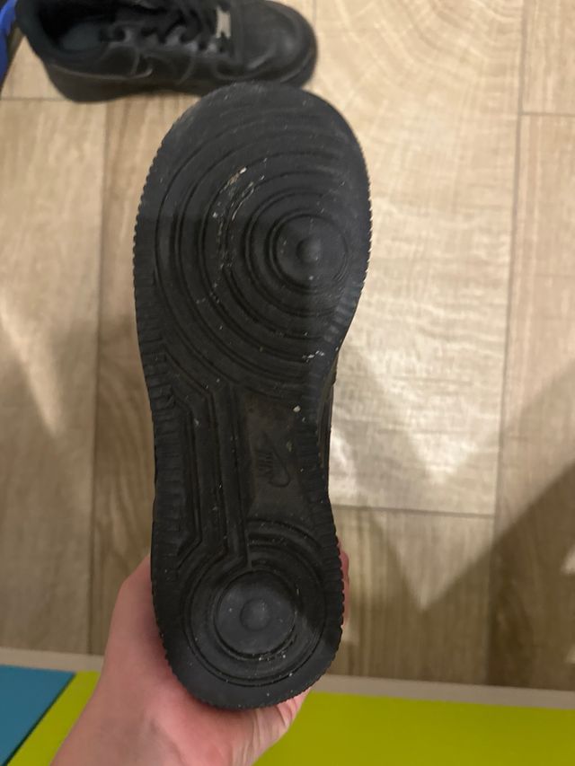 Nike Air Force 1 Negras