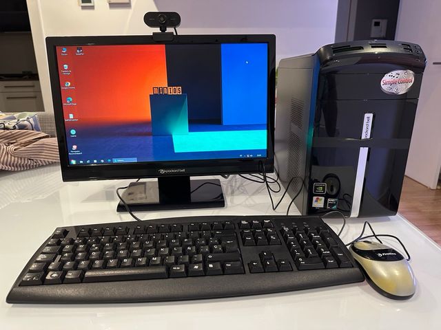Ordenador Packard Bell Completo