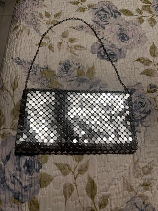 Bolso de mano plateado