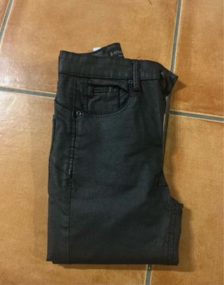 Pantalones Stradivarius efecto piel T34