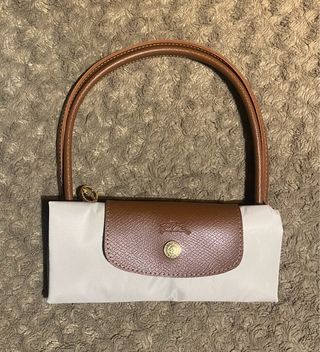 Bolso  Beige y Marrón
gran capacidad. Nuevo