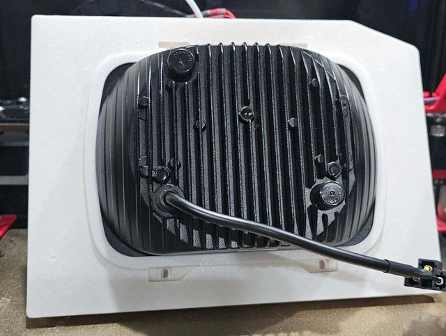 Soporte Faro LED Land Rover Discovery 2 TD2