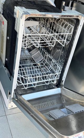 LAVASTOVIGLIE DA INCASSO BOSCH LARGA 45 CM 