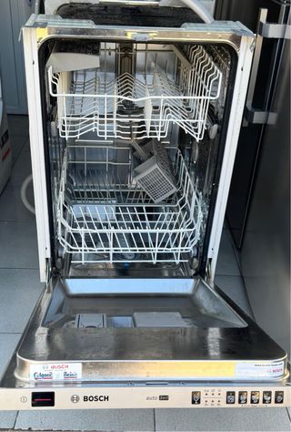 LAVASTOVIGLIE DA INCASSO BOSCH LARGA 45 CM 