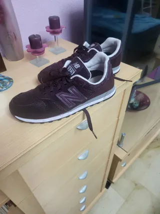 Zapatillas New Balance 373 Morado/Gris