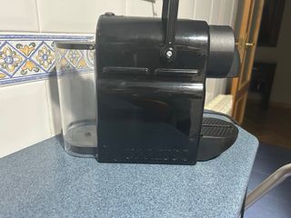 Cafetera Nespresso De'Longhi Automática cápsulas 