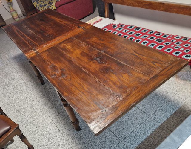 Tavolo antico in legno