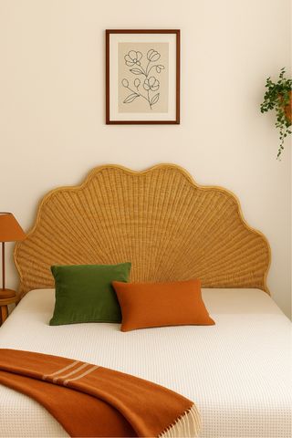 Cabecero de cama de ratán