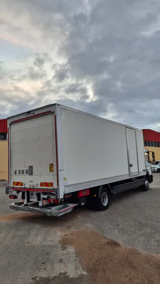 Mercedes Atego 1221