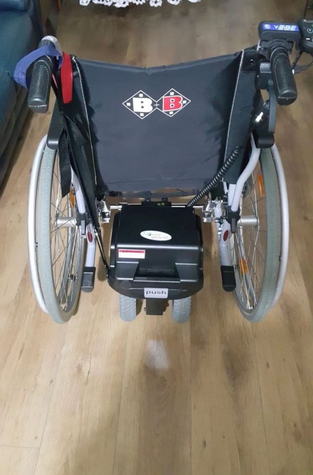 Silla de ruedas eléctrica HEDASA