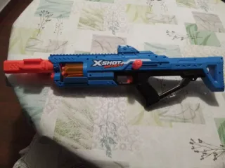 Pistola Nerf X-Shot Azul y Naranja