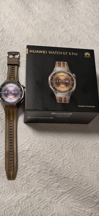 Huawei Watch GT 6 Pro marrone/oro 