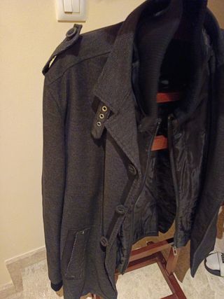 Chaqueta hombre gris y negra