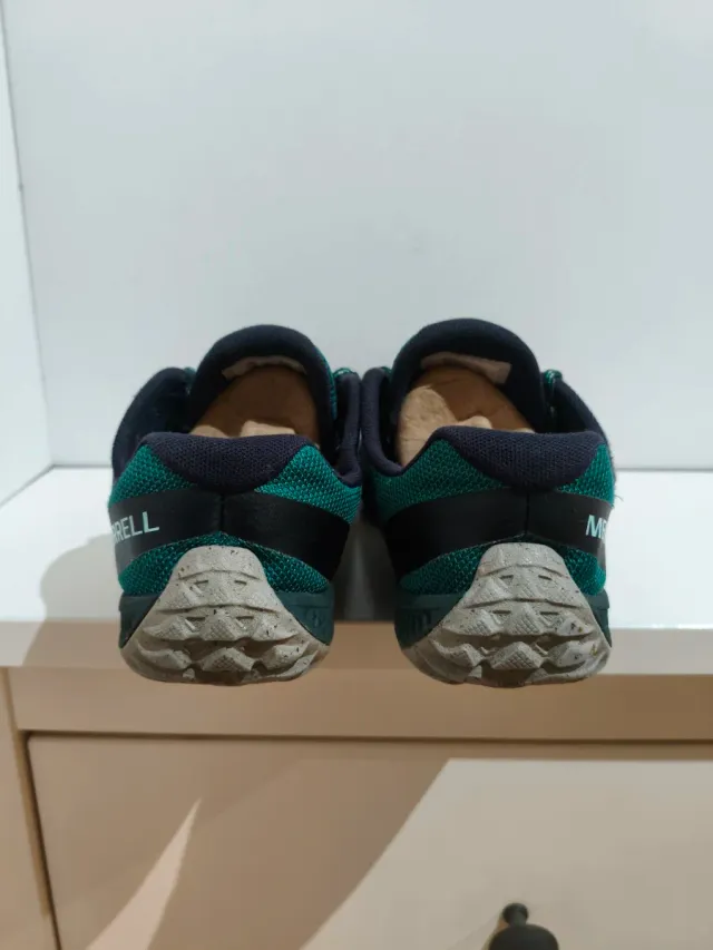 Guanto da trail Merrell 6 a piedi nudi, con vibrazione.