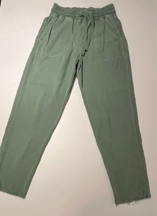 Pantalón deporte Zara 