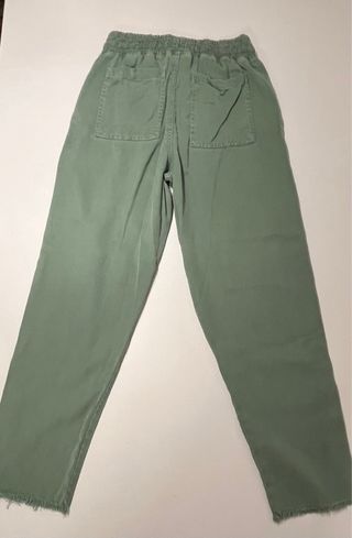 Pantalón deporte Zara 