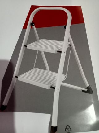 Escalera blanca 2 peldaños nueva