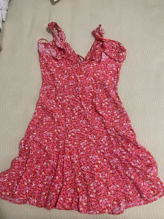 Vestido floral Zara tirantes