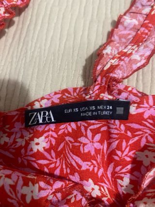 Vestido floral Zara tirantes