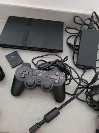 Pack PlayStation 2 con 5 juegos y accesorios