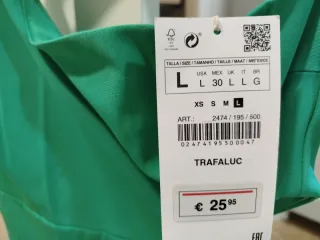 Vestido verde asimétrico talla L