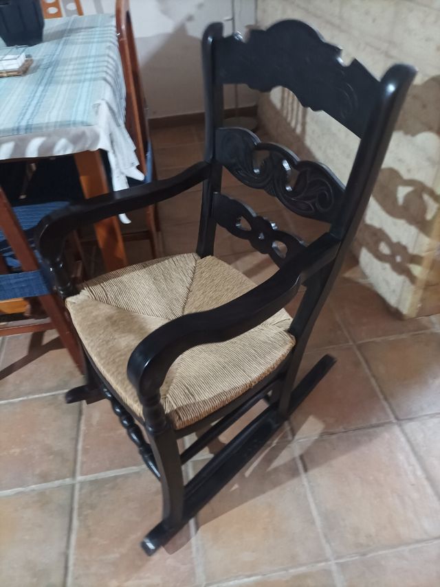 Mecedora vintage madera y yute