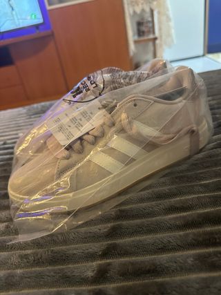 Adidas Zapatillas beig y Blanco