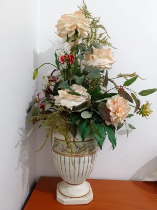 Jarrón de cerámica decorativo