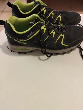 Scarpe da ginnastica Canguro nere e verdi