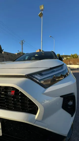 Toyota RAV4 2025
