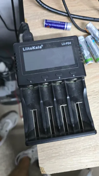 Cargador LiitoKala Lii-PD4