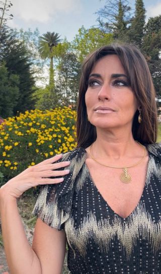 Conjunto collar y pendientes oro vegetal