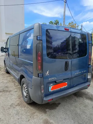 Opel Vivaro 2005