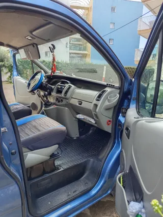 Opel Vivaro 2005