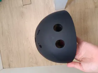 Casco de patineta negro