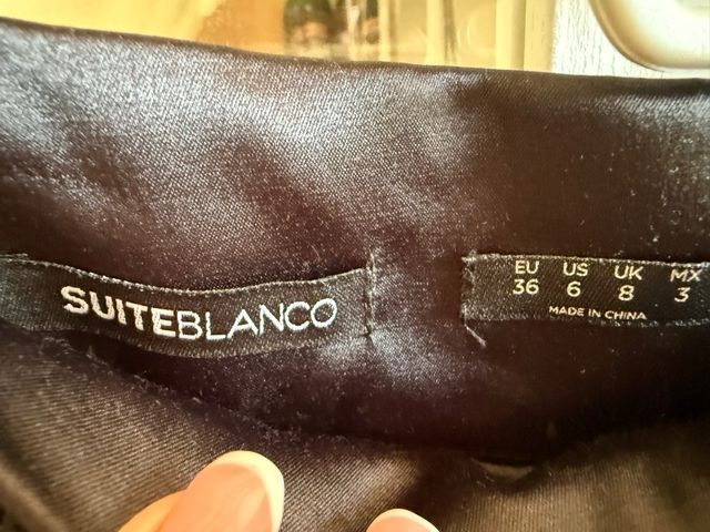 Falda de fiesta negra con lentejuelas