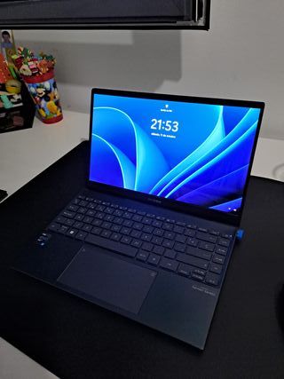 Portátil Asus Zenbook 13 OLED