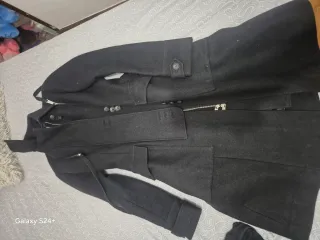 Gabardina Negra Elegante