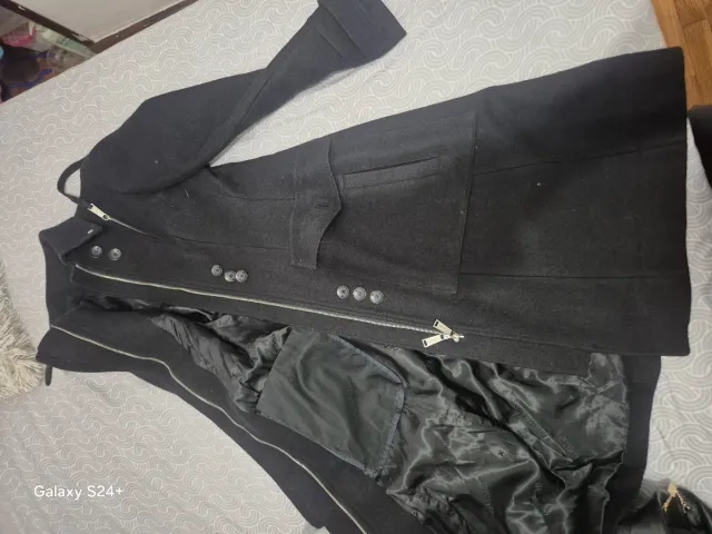 Gabardina Negra Elegante