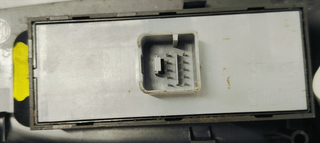MANDO ELEVALUNAS DELANTERO IZQUIERDO SKODA OCTAVI