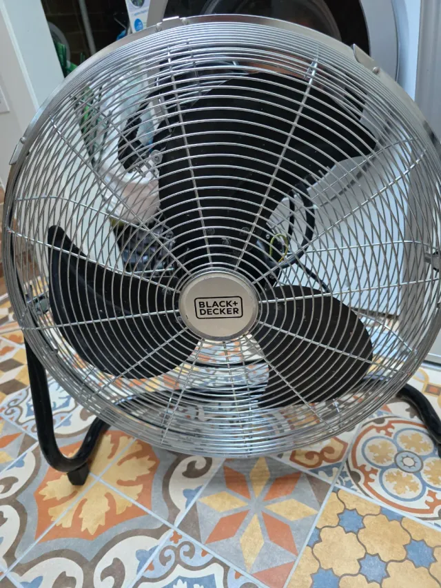 Ventilatore Black+Decker 18