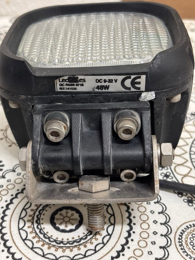 Foco LED Trabajo - 4000 Lúmenes, 48W