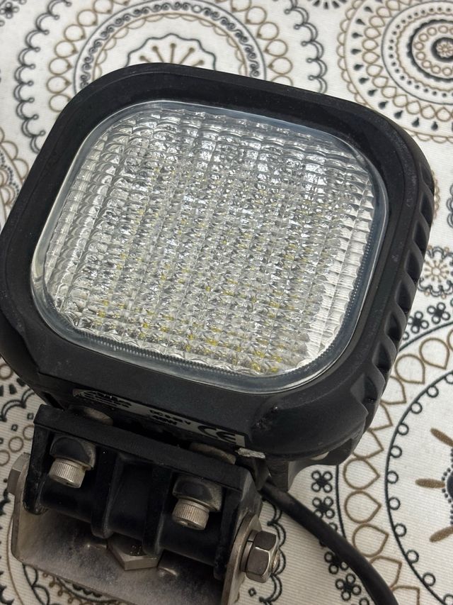 Foco LED Trabajo - 4000 Lúmenes, 48W