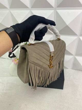 Bolso Saint Laurent Beige Flecos