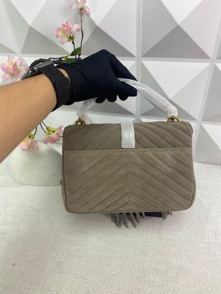Bolso Saint Laurent Beige Flecos